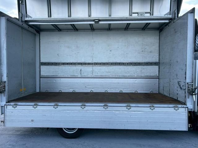 MITSUBISHI CANTER 2019