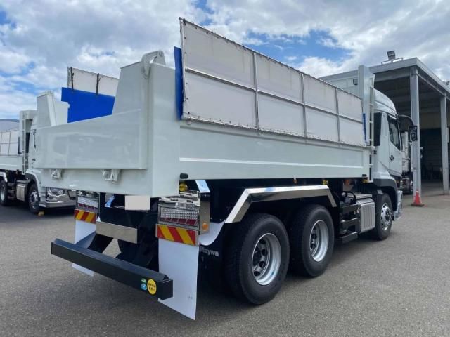 MITSUBISHI FUSOU SUPER GREAT 2024