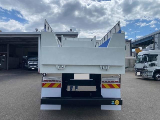 MITSUBISHI FUSOU SUPER GREAT 2024