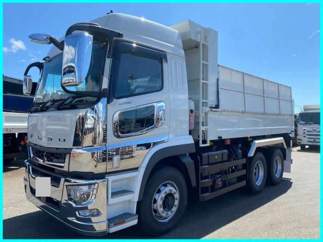 MITSUBISHI FUSOU SUPER GREAT 2024