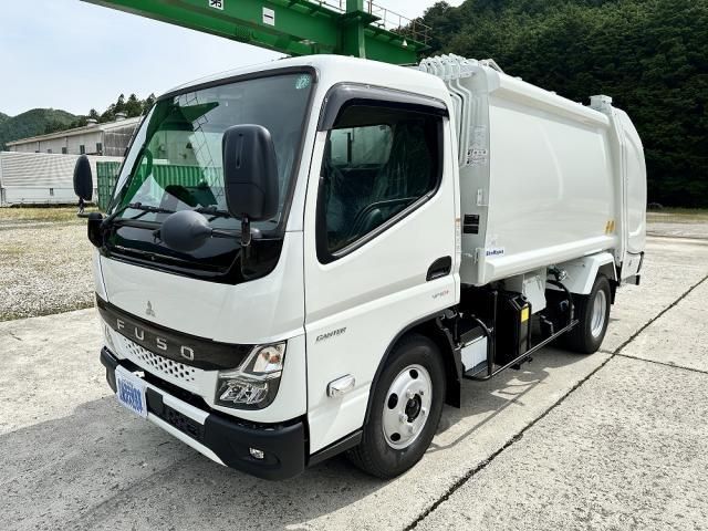 MITSUBISHI CANTER 2025