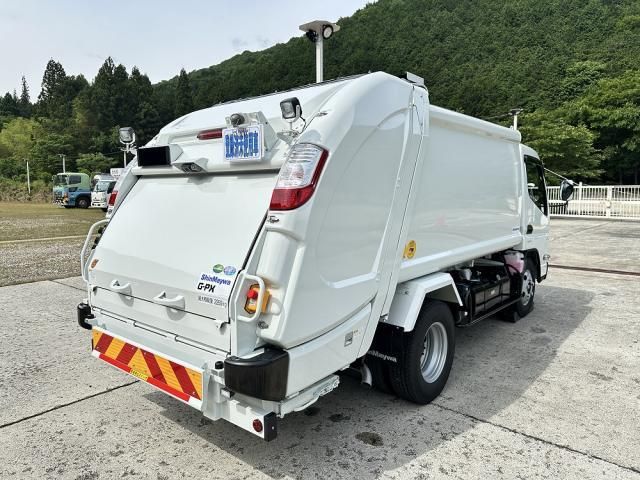 MITSUBISHI CANTER 2025