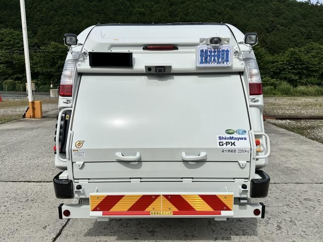 MITSUBISHI CANTER 2025