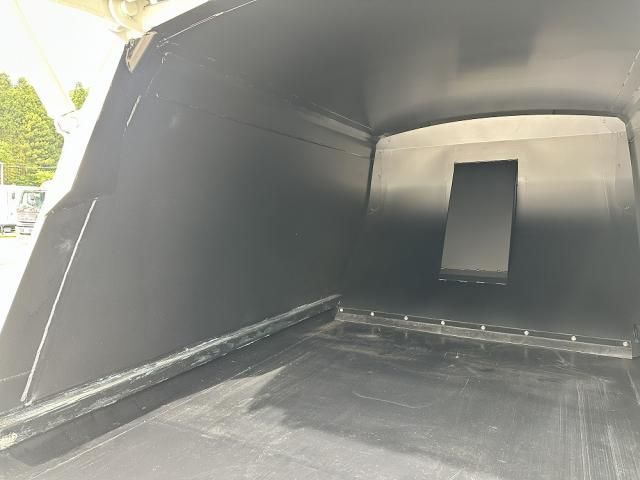 MITSUBISHI CANTER 2025