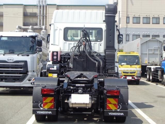 MITSUBISHI FUSOU SUPER GREAT 2025