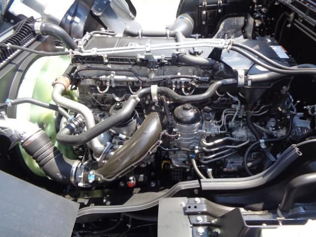 MITSUBISHI FUSOU SUPER GREAT 2025