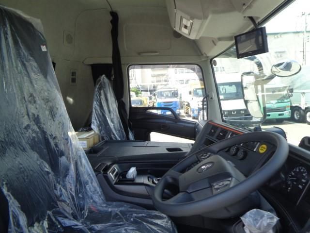 MITSUBISHI FUSOU SUPER GREAT 2025