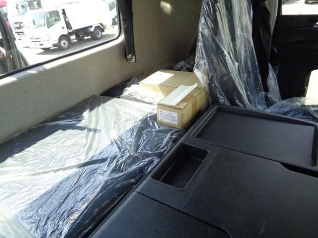 MITSUBISHI FUSOU SUPER GREAT 2025