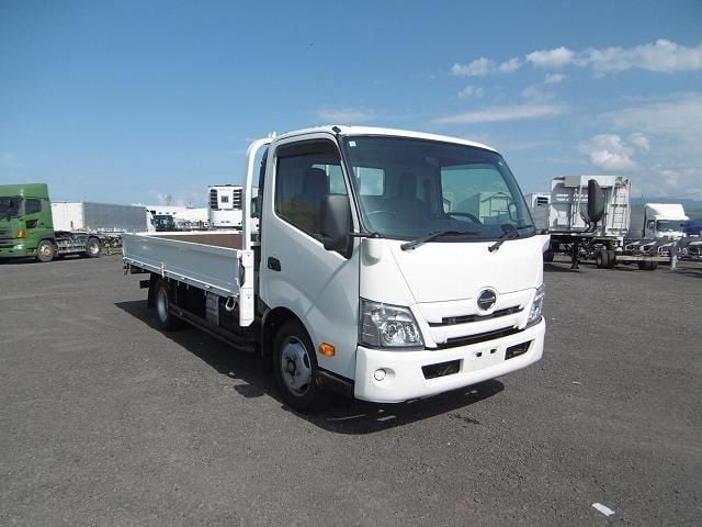 HINO DUTRO 2020