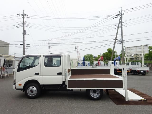 HINO DUTRO 2024