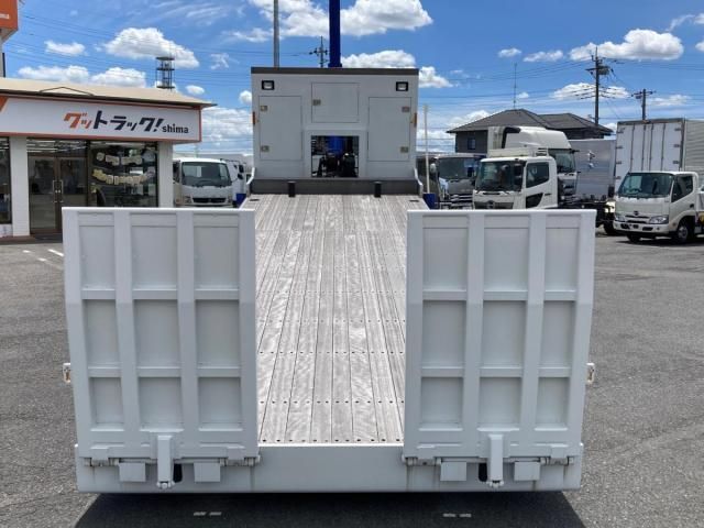 MITSUBISHI FUSOU SUPER GREAT 2024