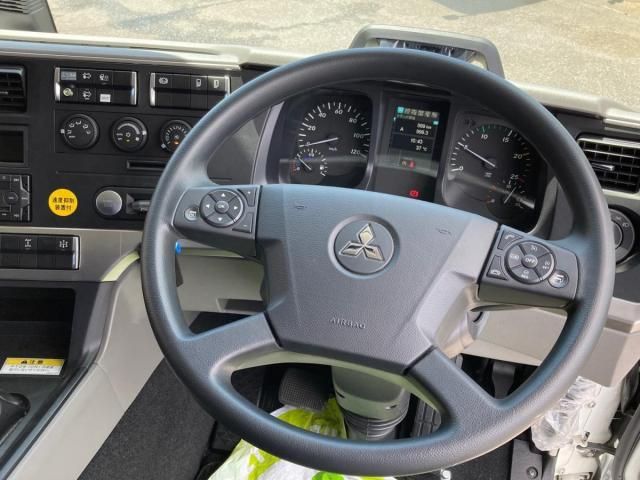 MITSUBISHI FUSOU SUPER GREAT 2024