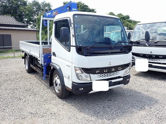 MITSUBISHI CANTER 2025