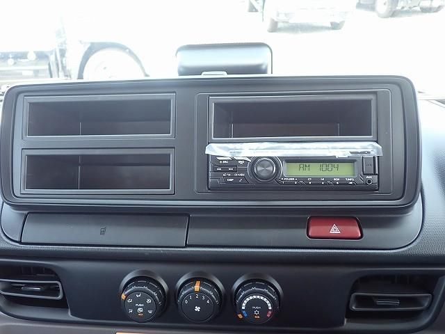 MITSUBISHI CANTER 2025