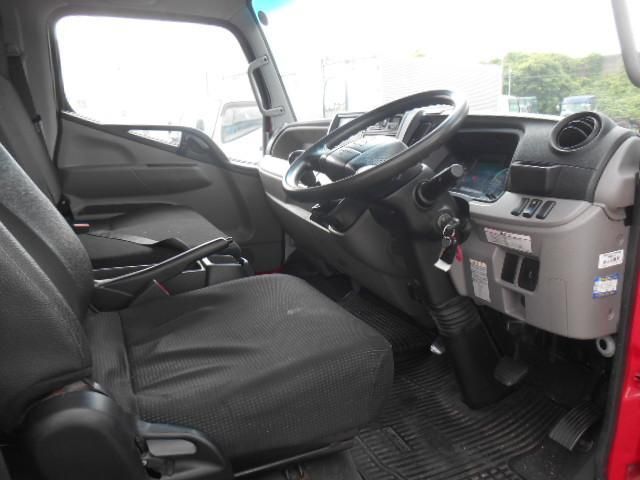 MITSUBISHI CANTER 2017