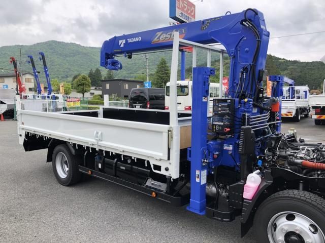 MITSUBISHI CANTER 2025