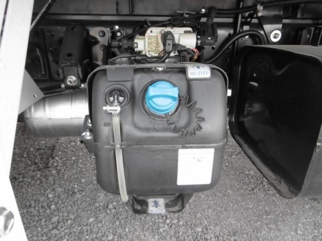 MITSUBISHI CANTER 2024