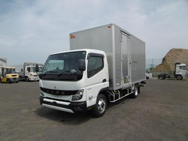 MITSUBISHI CANTER 2024
