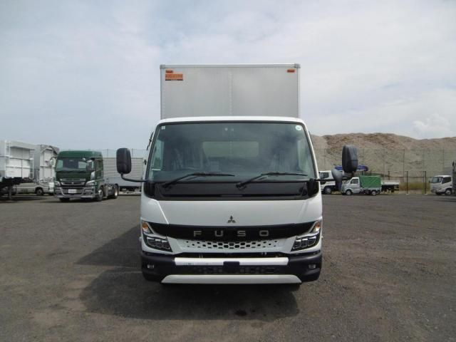 MITSUBISHI CANTER 2024