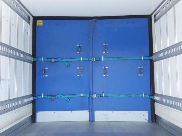 MITSUBISHI FUSOU FIGHTER 2014