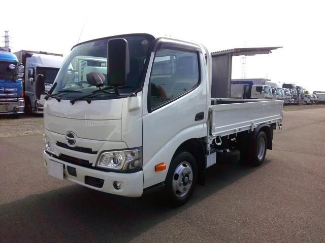 HINO DUTRO 2022