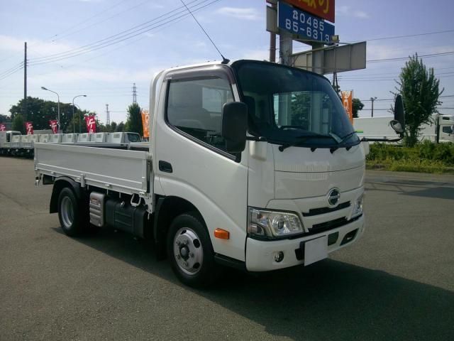 HINO DUTRO 2022