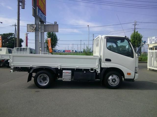 HINO DUTRO 2022