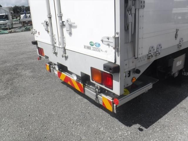 MITSUBISHI FUSOU FIGHTER 2017