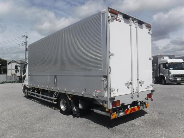 MITSUBISHI FUSOU FIGHTER 2017