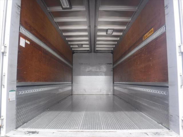 MITSUBISHI FUSOU FIGHTER 2017