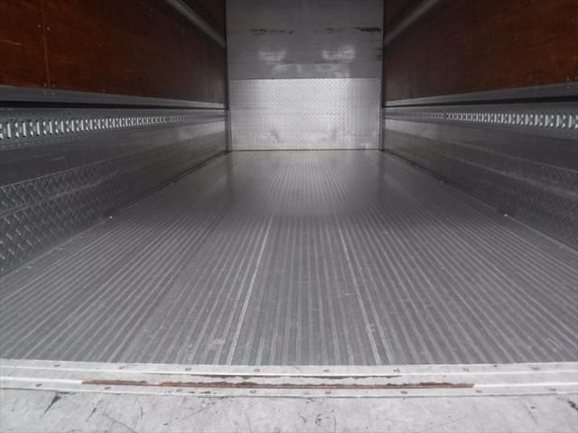 MITSUBISHI FUSOU FIGHTER 2017