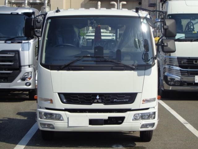 MITSUBISHI FUSOU FIGHTER 2025