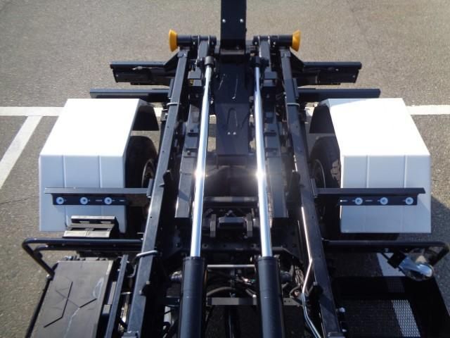 MITSUBISHI FUSOU FIGHTER 2025