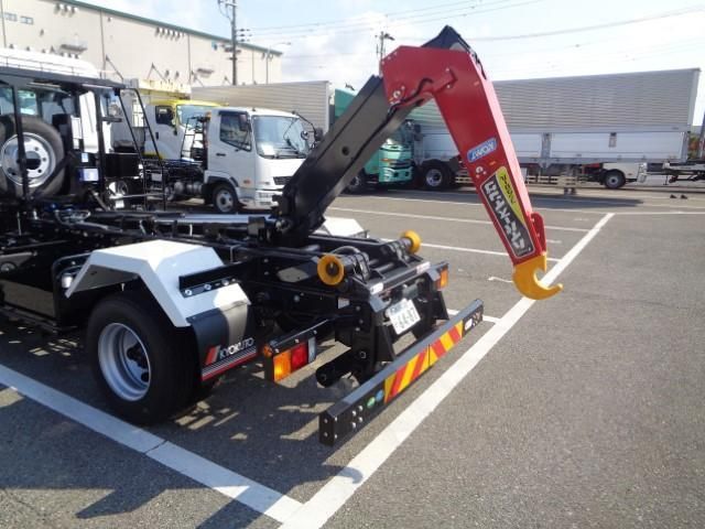 MITSUBISHI FUSOU FIGHTER 2025