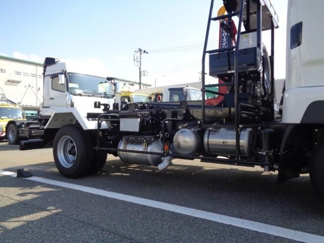 MITSUBISHI FUSOU FIGHTER 2025