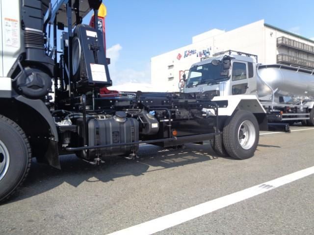 MITSUBISHI FUSOU FIGHTER 2025