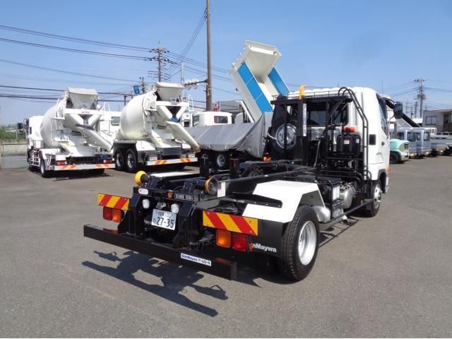 MITSUBISHI FUSOU FIGHTER 2025