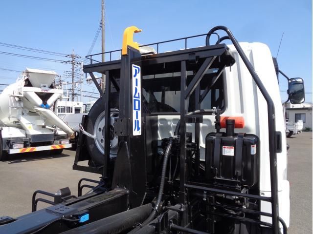 MITSUBISHI FUSOU FIGHTER 2025