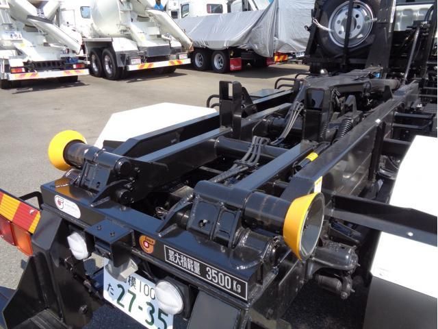 MITSUBISHI FUSOU FIGHTER 2025