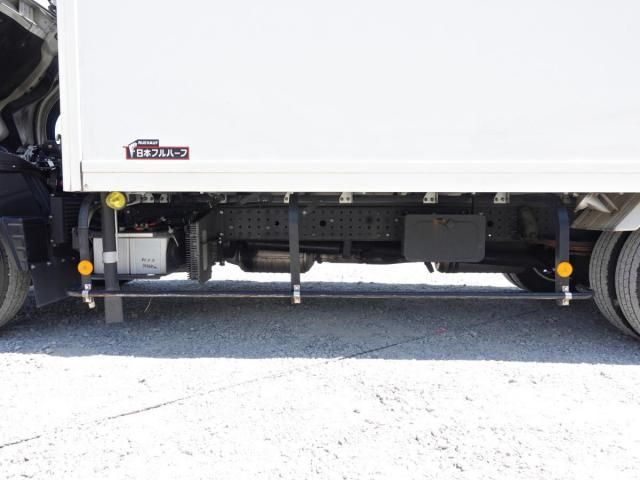 MITSUBISHI CANTER 2020