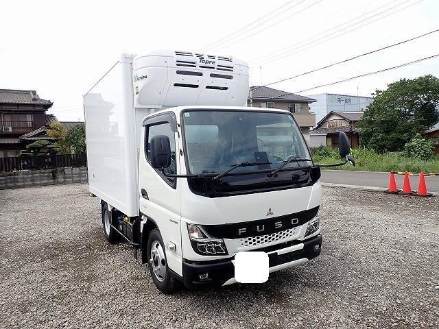 MITSUBISHI CANTER 2025