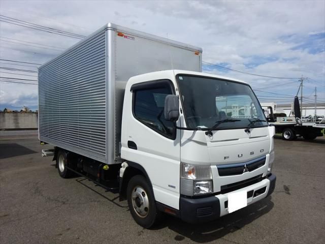 MITSUBISHI CANTER 2020