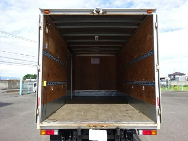 MITSUBISHI CANTER 2020