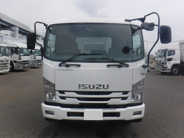 ISUZU FORWARD 2016