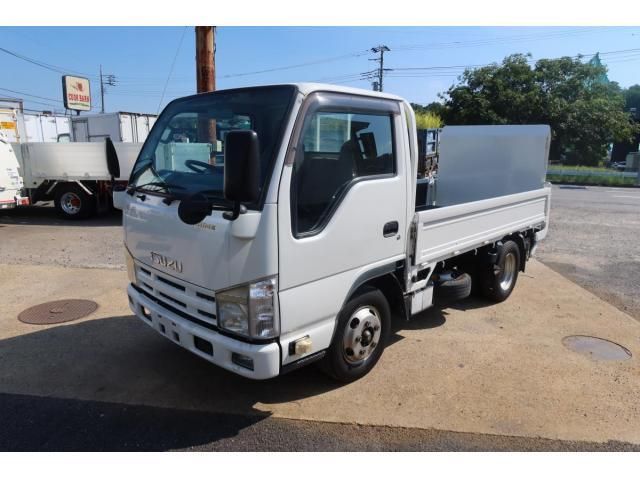 ISUZU ELF 2014