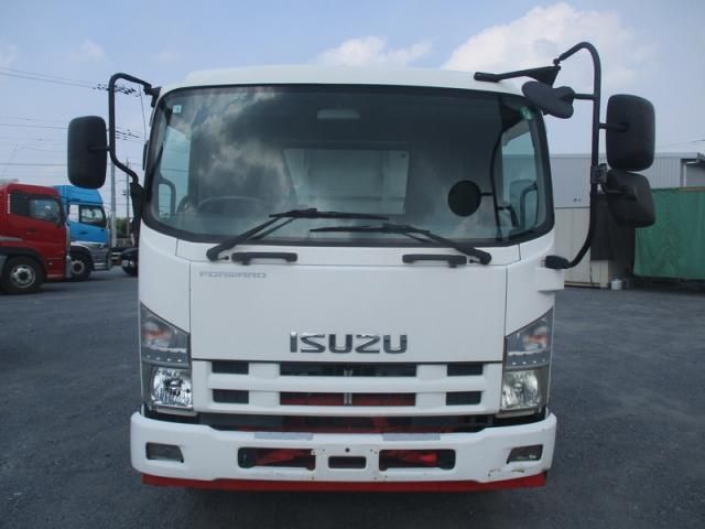 ISUZU FORWARD 2012