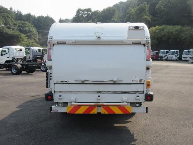 ISUZU ELF 2020