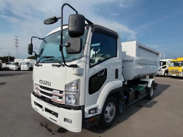 ISUZU FORWARD 2021