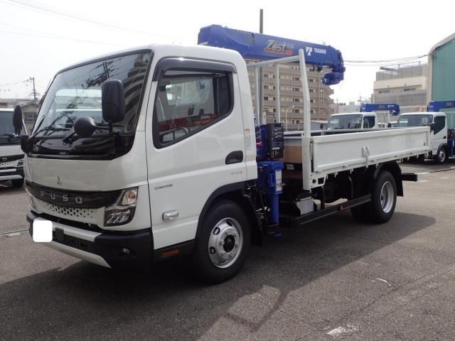 MITSUBISHI CANTER 2025