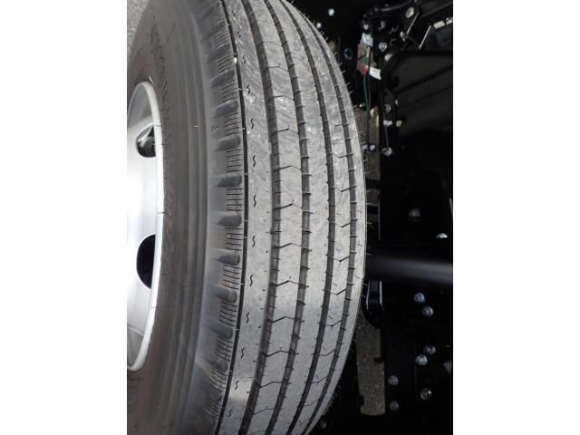 MITSUBISHI CANTER 2025